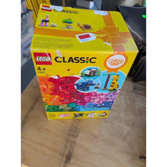 LEGO Classic 11011 BRICKS AND ANIMALS 1500 pieces brand new sealed bags NOB - Picture 1 of 5